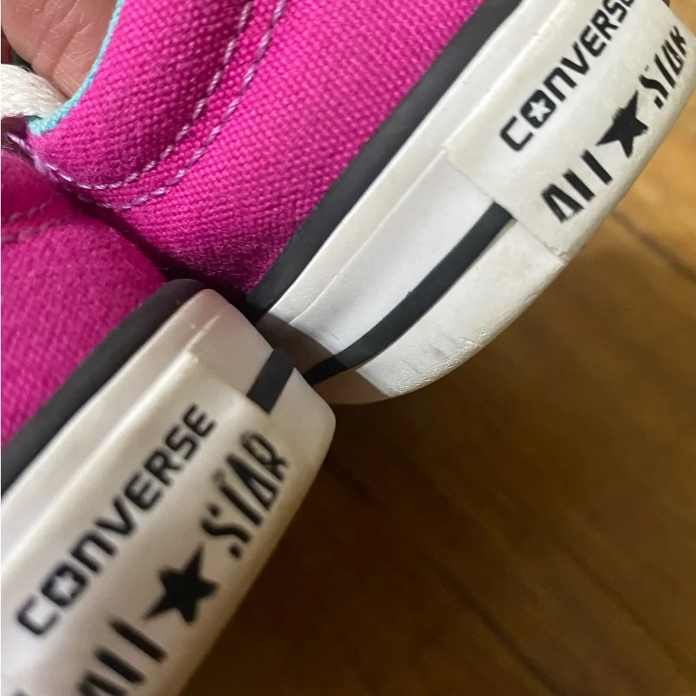Converse All Star children’s purple & pink Shoes size 5